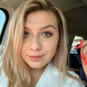 Meet your Posher, Mackenzie